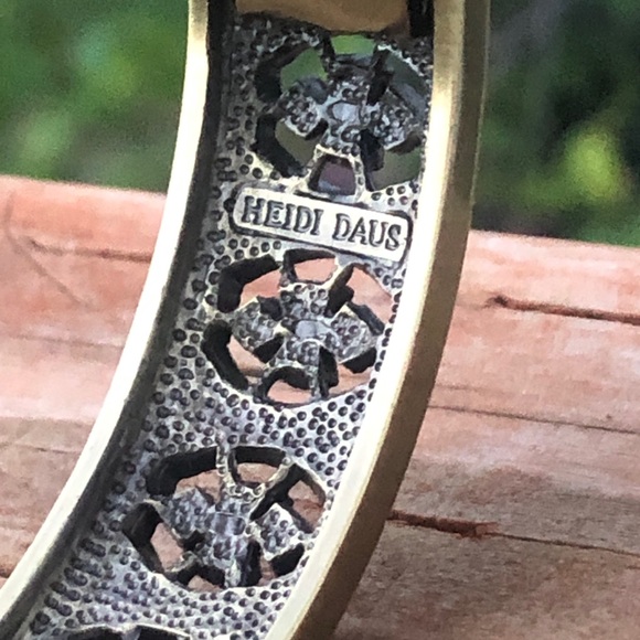 Heidi Daus Swarovski Crystals bracelet EUC - Picture 9 of 10